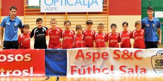 EQUIPO POSANDO EQUIPO POSANDO