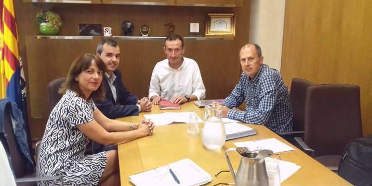 FOTO ASPE Y ELCHE UNEN FOTO ASPE Y ELCHE UNEN