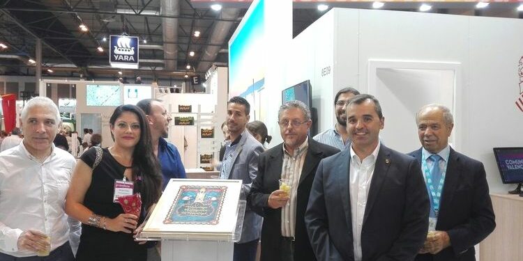 FOTO FERIA DE LAS FRUTAS