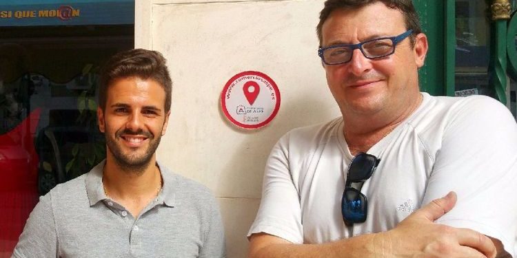 FOTO NUEVOS DISTINTIVOS COMERCIOS