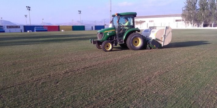 2017-10-11_NP_LA_CONCEJALÍA_DE_DEPORTES_RESIEMBRA_LAS_FUENTES