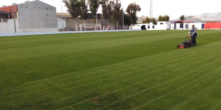 2017-10-31_NP_LAS_FUENTES_ESTRENA_CÉSPED_CON_DERBY_LOCAL