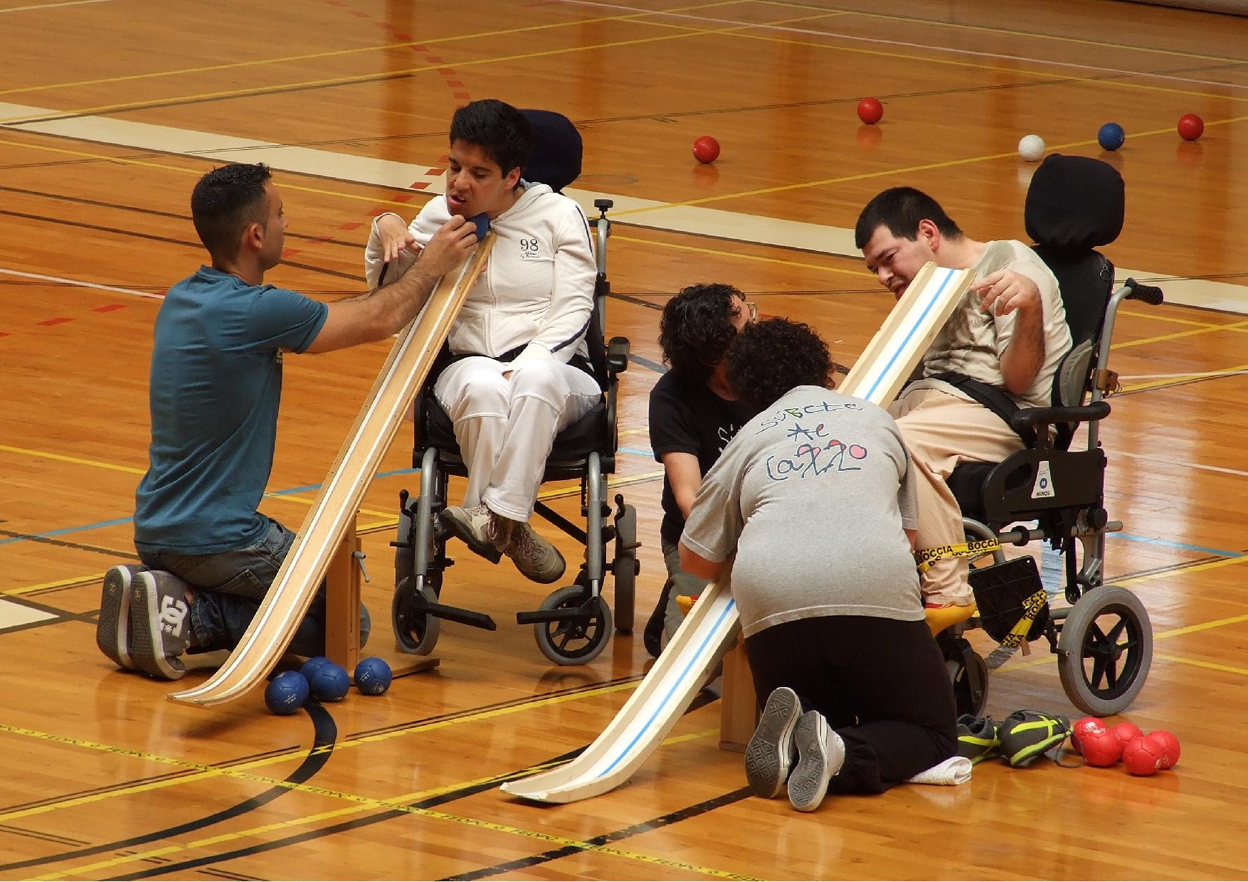 Los mejores jugadores de Boccia disputan la Liga Auton mica en