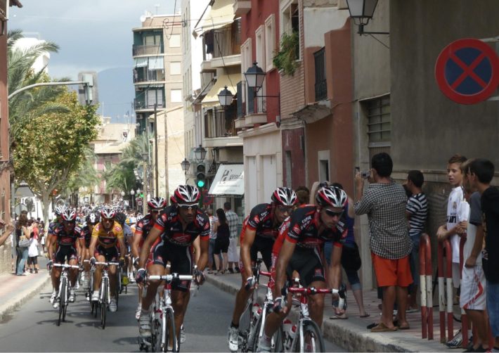 2018-05-16 NP. LA VUELTA CICLISTA A ALICANTE PASA POR ASPE
