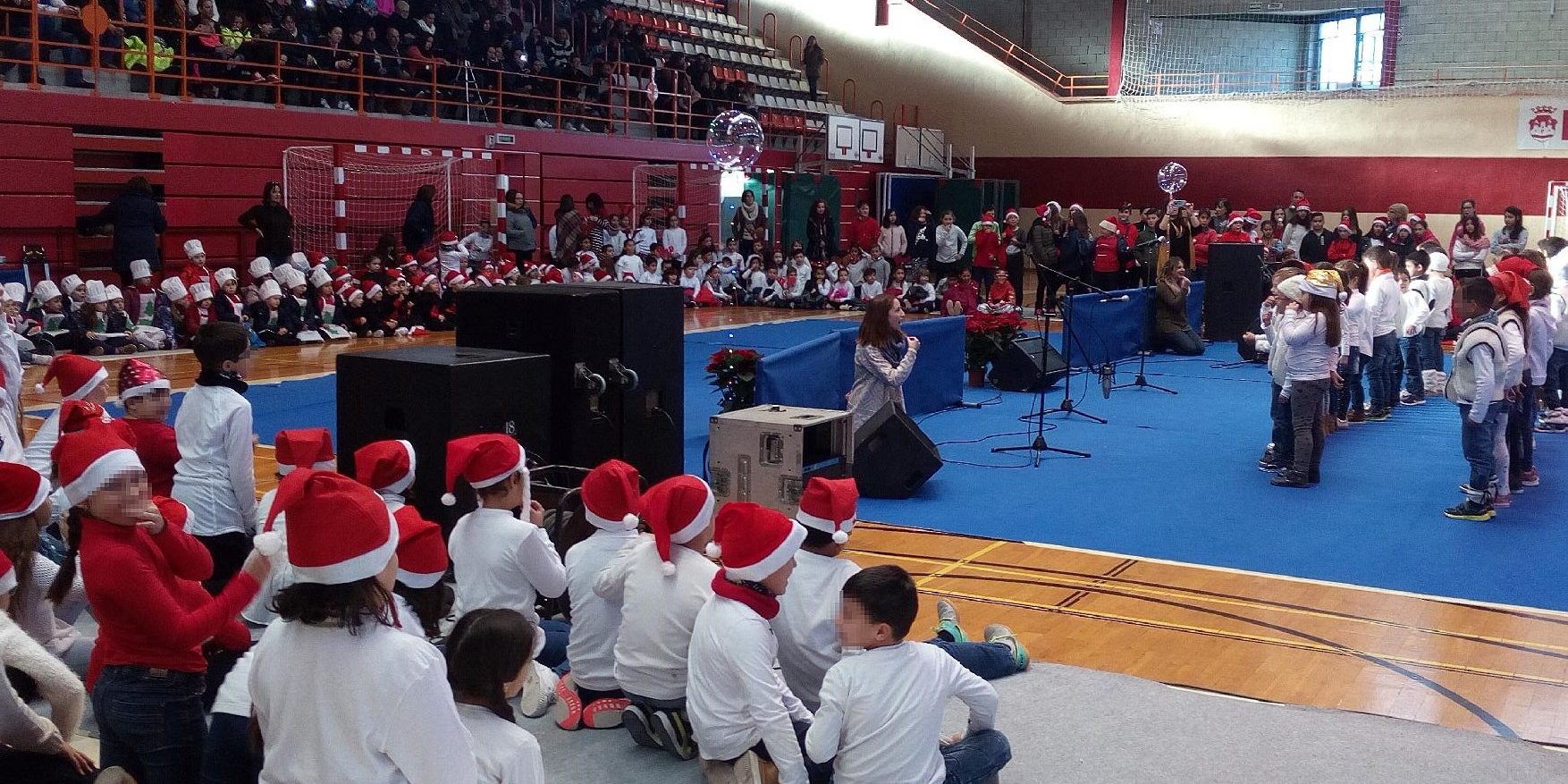 2018-12-20 NP. AUDICIÓN DE VILLANCICOS EN EL PABELLÓN DEPORTIVO