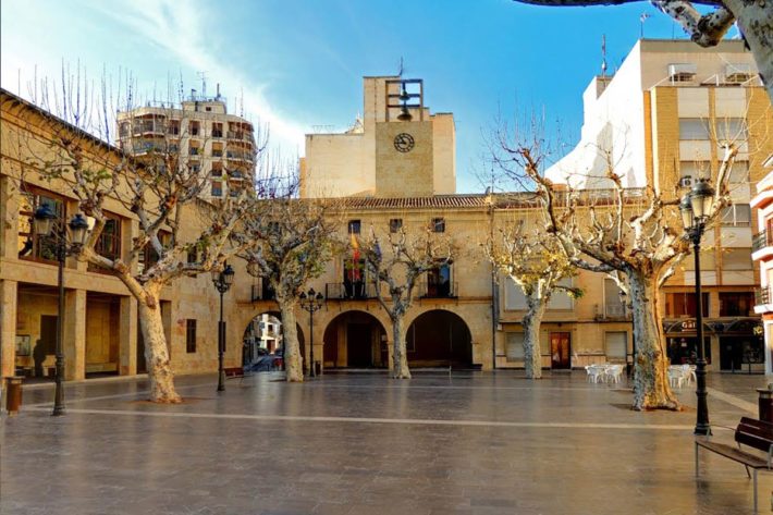 plaza-y-ayunt-aspe