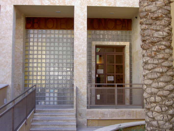 BIBLIOTECA 4