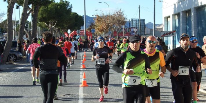 2019-11-13 NP. LOS CLUBES DE ASPE RECORREN ONCE VECES LA VUELTA A LA TIERRA