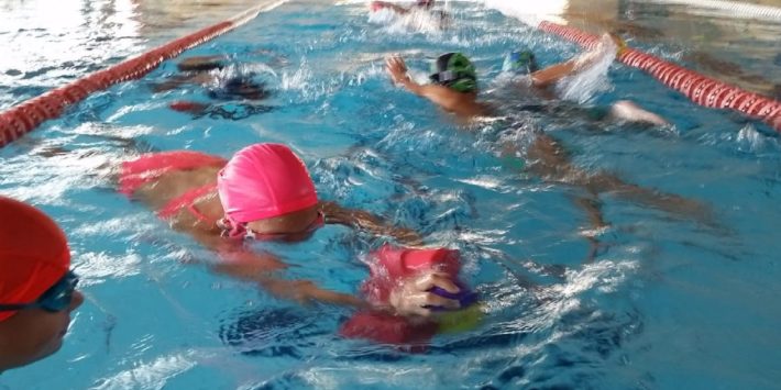 2019-11-18 NP. ABIERTO PLAZO RENOVACIONES CURSOS DE NATACIÓN