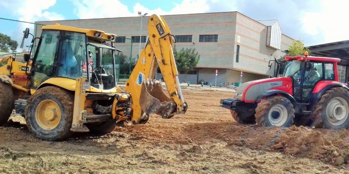 2020-01-02 NP. NUEVA ZONA DE APARCAMIENTO EN EL CENTRO DEPORTIVO