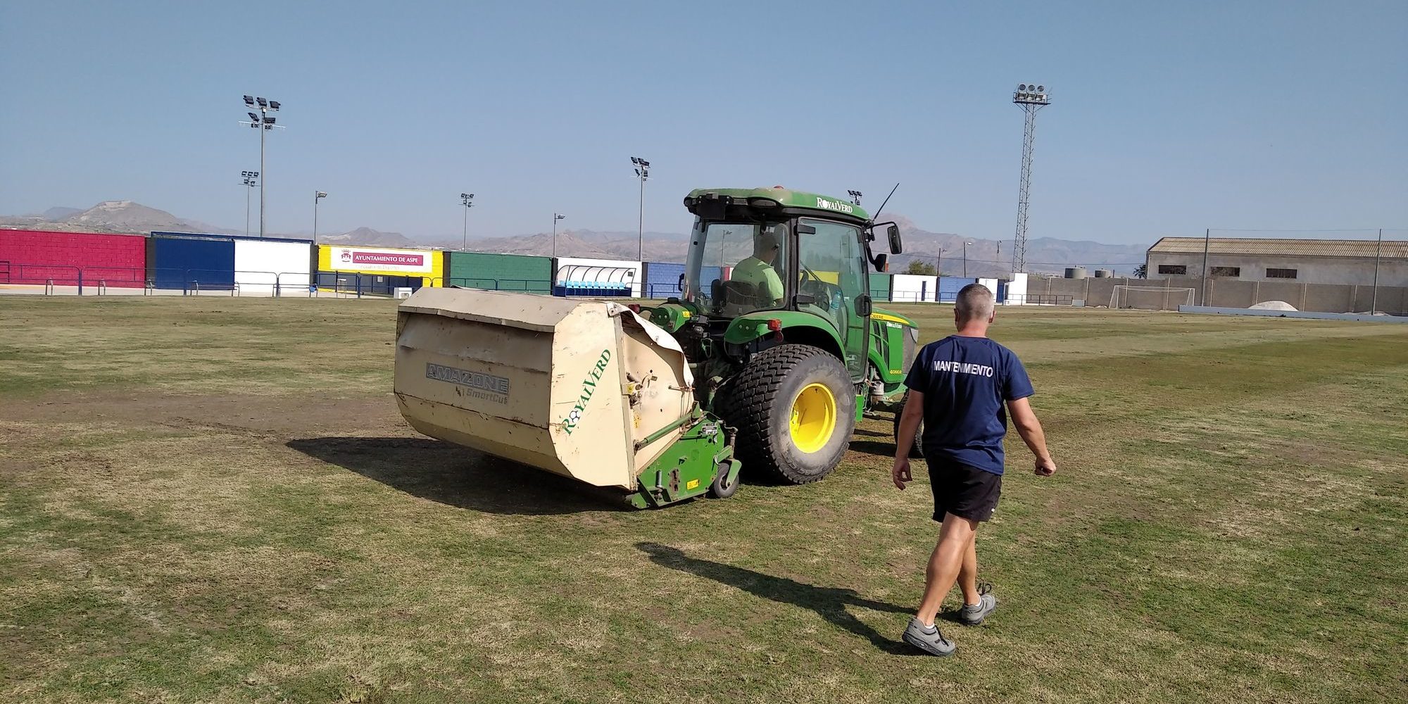 2020-10-07 NP. DEPORTES RESIEMBRA EL CAMPO DE FÚTBOL LAS FUENTES