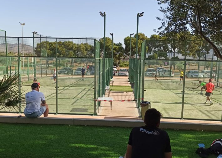 FOTO NOTA-177-1-2021-07-21 NP. TORNEO DE VERANO DE PÁDEL 12 HORAS