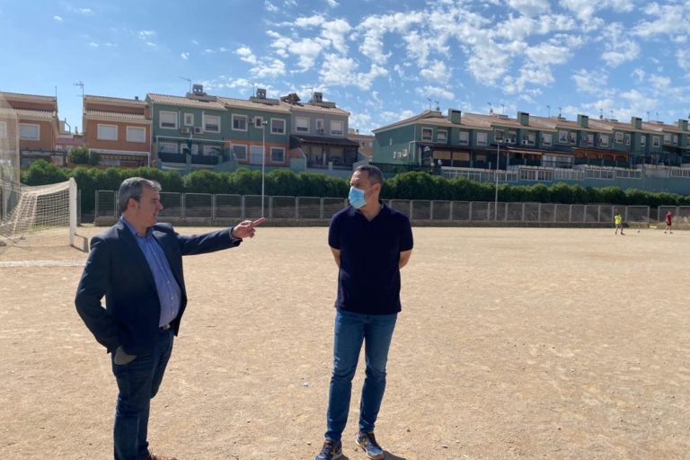 83.- FOTO NOTA El campo de fútbol de la NIA ()