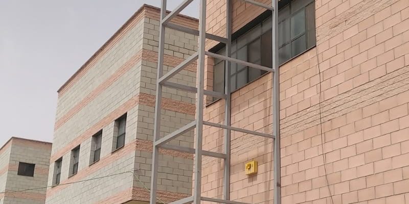 87.- El pabellon deportivo será una instalación accesible