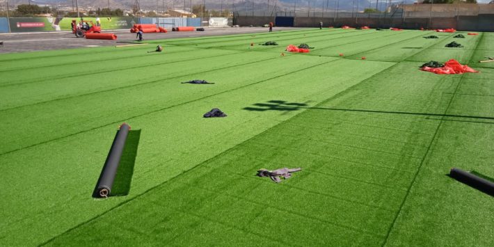 campo de futbol cambio de cesped