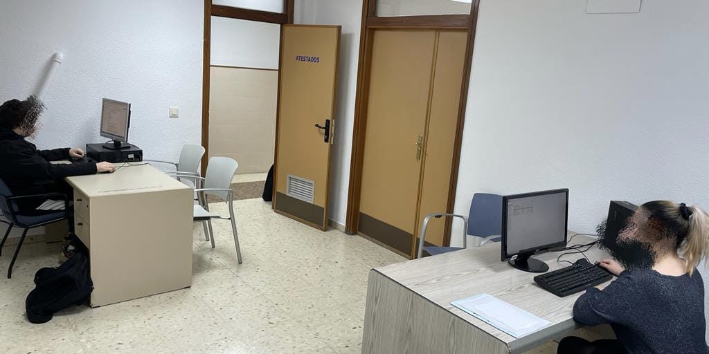 92.- alumnos en practicas