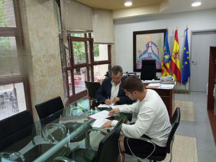 187.- FOTONOTA El Ayuntamiento de Aspe firma de convenio con el Campus Aspe