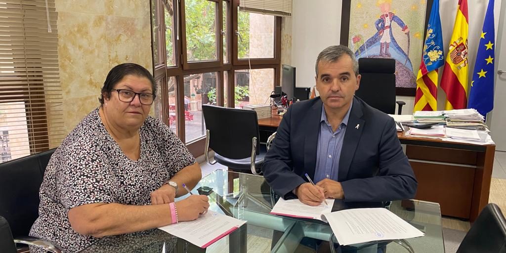 200.- firma convenio cancer mama