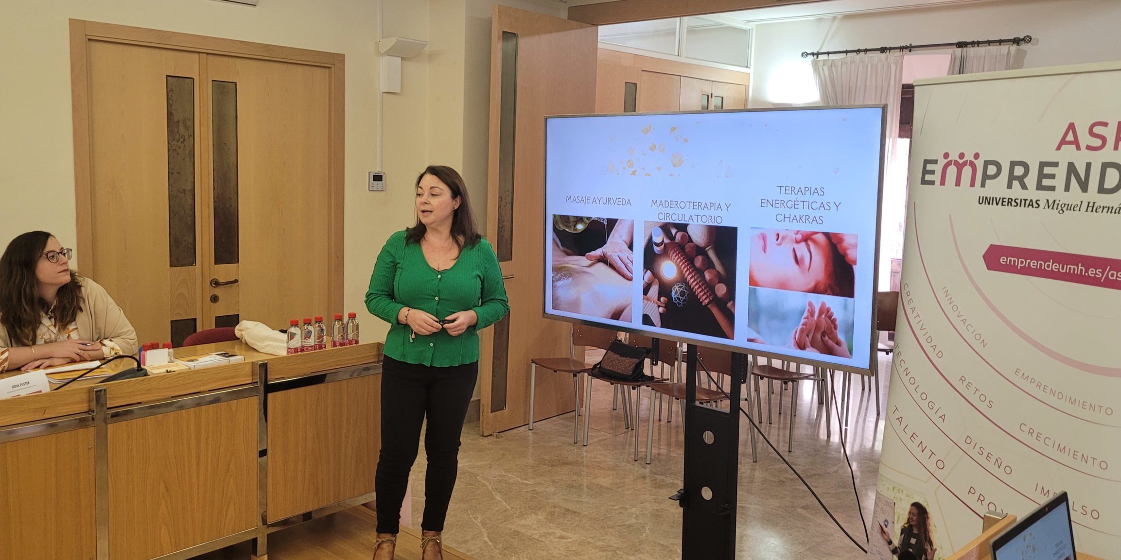 225.- FOTO NOTA Aspe emprende 7ªedicion (1)